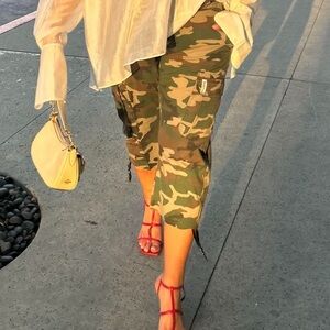 Camouflage Cargo Crop Pants - Olive Camo